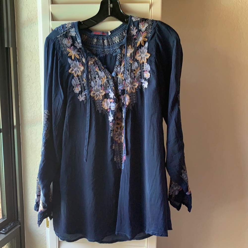 Johnny Was navy blouse, with embroidery (Size M)